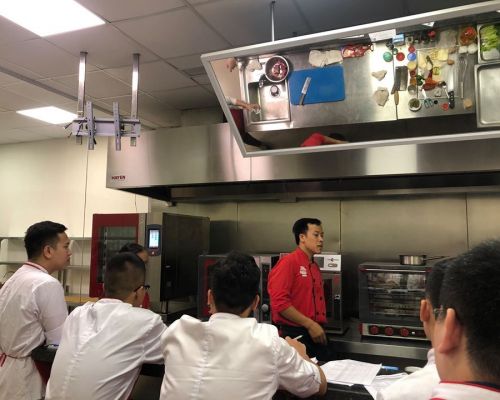 KHAI GIẢNG KHÓA ĐẦU BẾP CHUYÊN NGHIỆP KHÓA 133 - 18H NGÀY 22/7